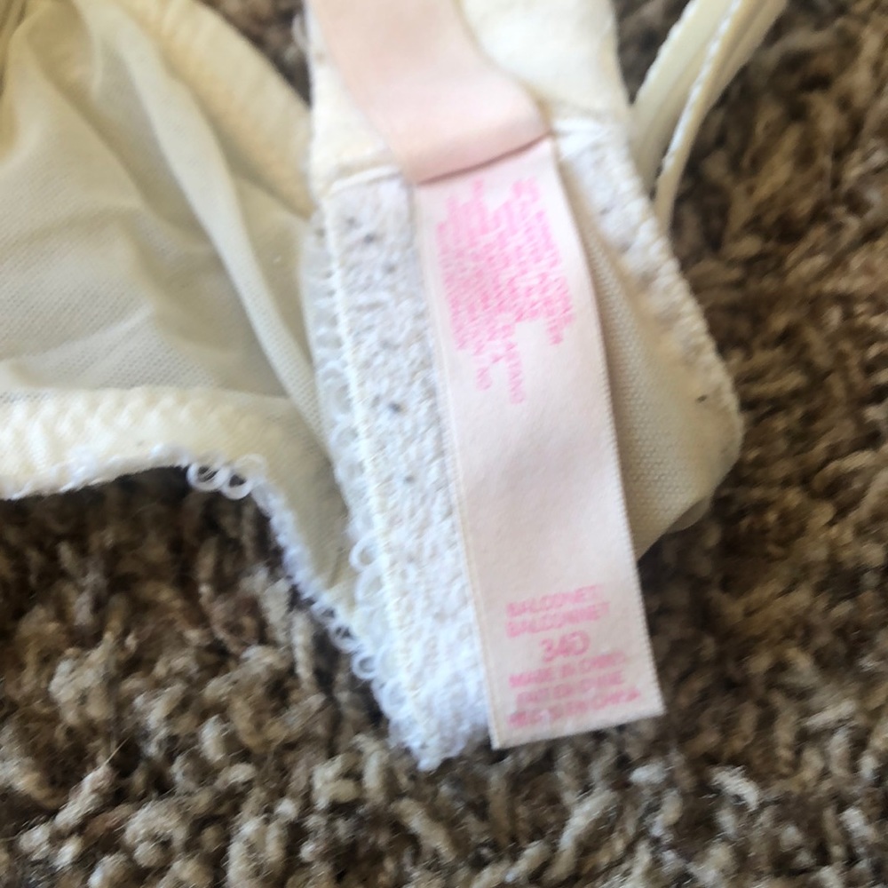Bra - Picture 2 of 3